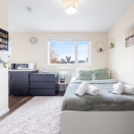 Twickenham Homes Isleworth Buitenkant foto