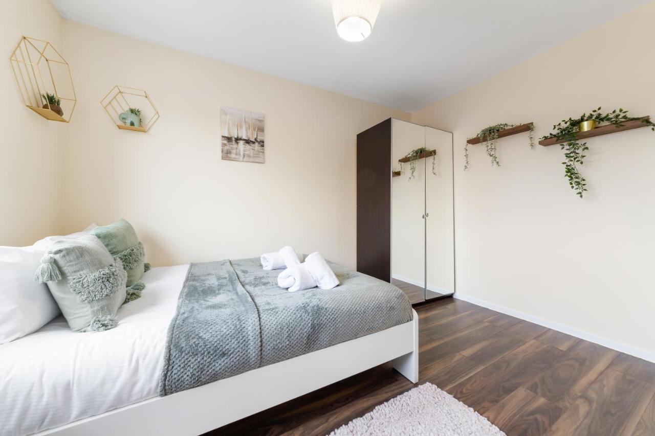 Twickenham Homes Isleworth Buitenkant foto