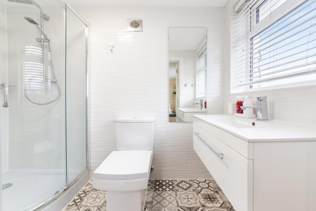 Twickenham Homes Isleworth Buitenkant foto
