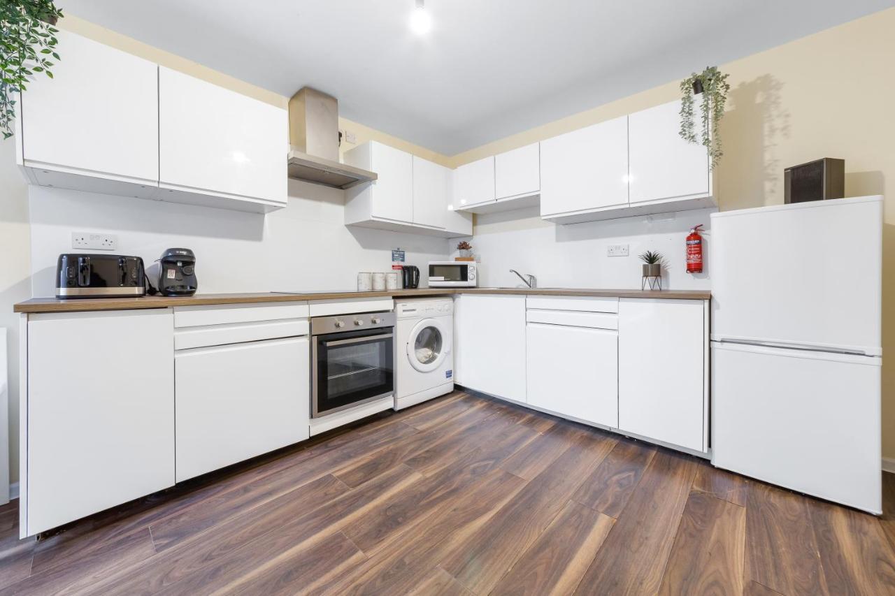 Twickenham Homes Isleworth Buitenkant foto