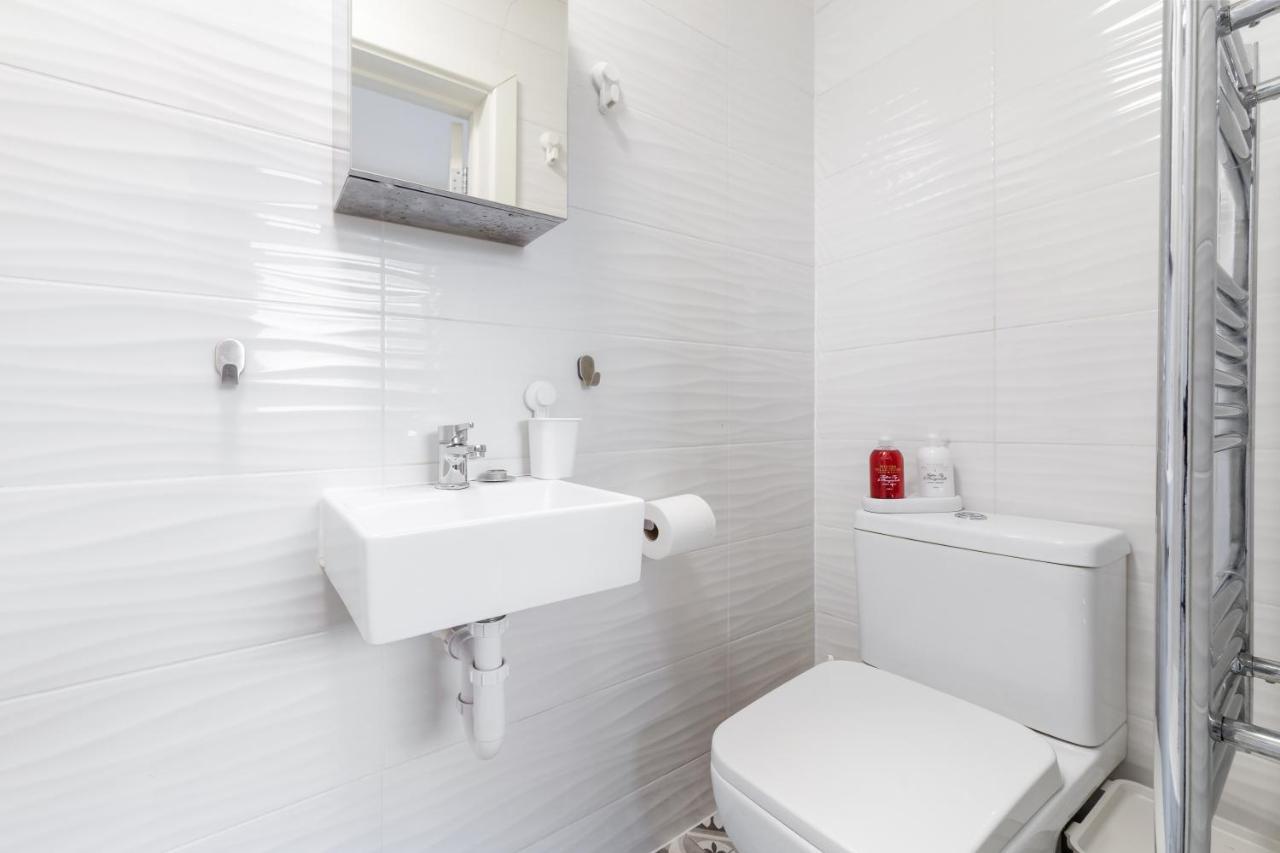 Twickenham Homes Isleworth Buitenkant foto